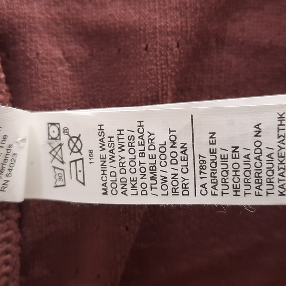 Athleta dark pink In Motion tee athletic short sleeve t-shirt, size small - Picture 10 of 10